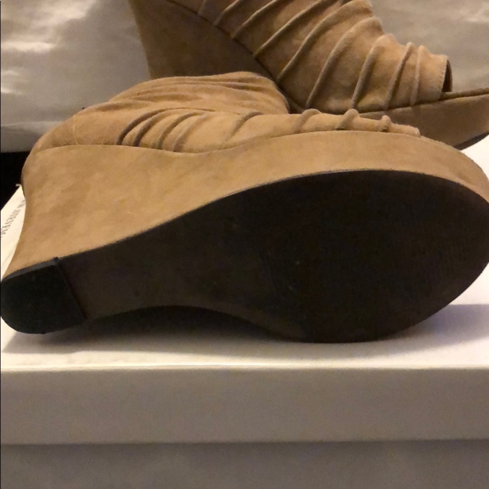 Wedges - Picture 2 of 3